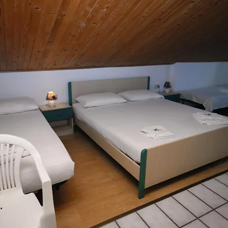 Apartments With Wifi Crikvenica - 5555 Room photo