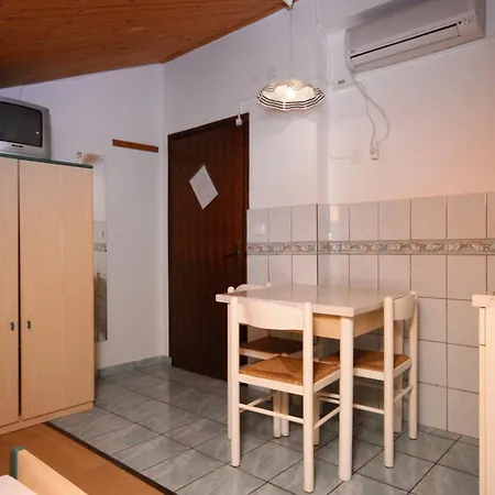 Apartments With Wifi Crikvenica - 5555 Room photo