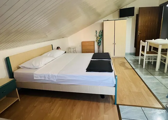 Apartments With Wifi Crikvenica - 5555